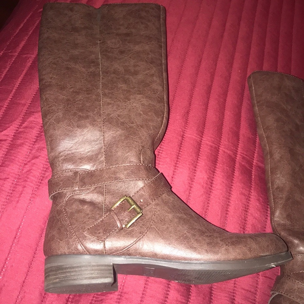 Kenneth Cole “Gwen” boots